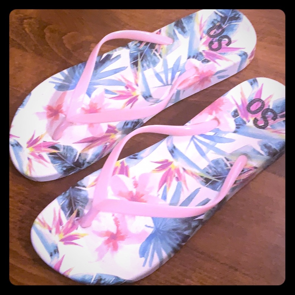 Flip flops floral orchids and palm trees